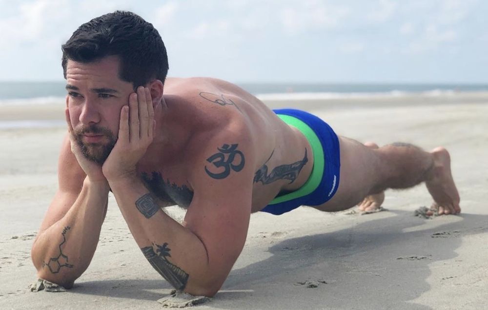 thatyogafvcker OnlyFans showing male