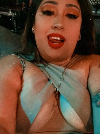 nude thebbwlatina doing bbw selfie