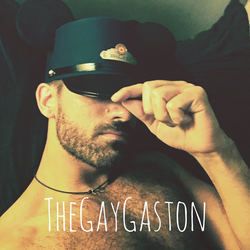 nude thegaygaston doing exhibitionism selfie