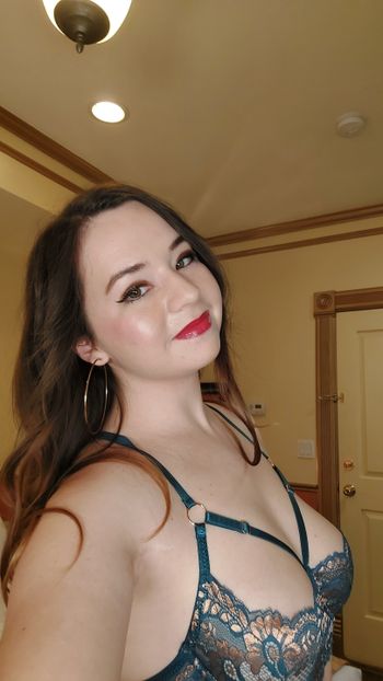 nude thenaomifox posting streamer