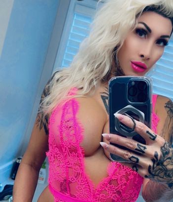 nude therealkaylacarrera posting custom content selfie