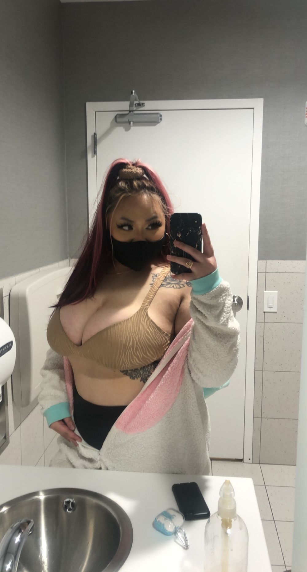 thicchubbychicc OnlyFans showing asian