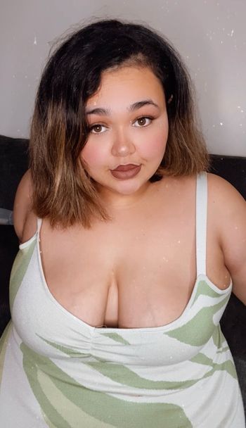 nude thicmiamia posting new zealand selfie