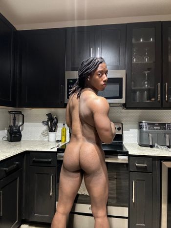 thiquecam OnlyFans streamer