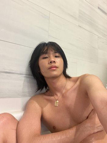 nude thottykirby recording 18 or 19 selfie