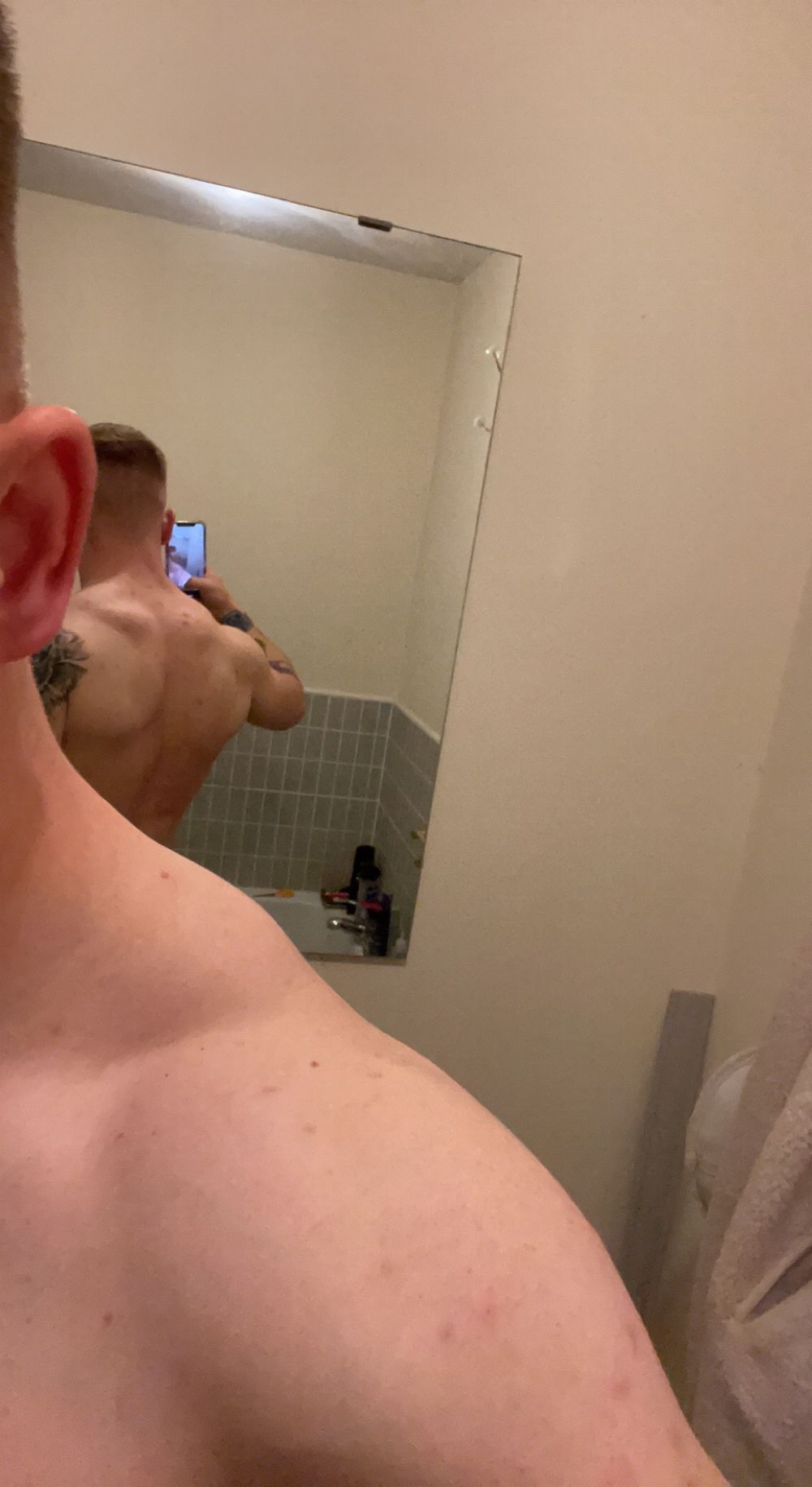 tommy21x OnlyFans showing streamer