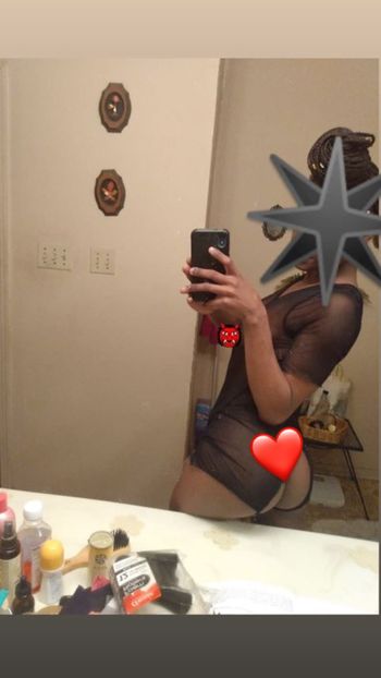 nude trinitygardenprincess leaking latina selfie