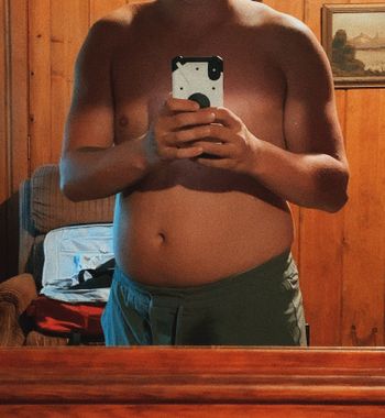 nude tubby20s Washington selfie