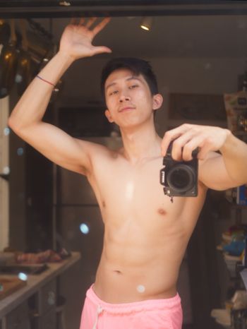 nude tylerwu_97 showing messaging