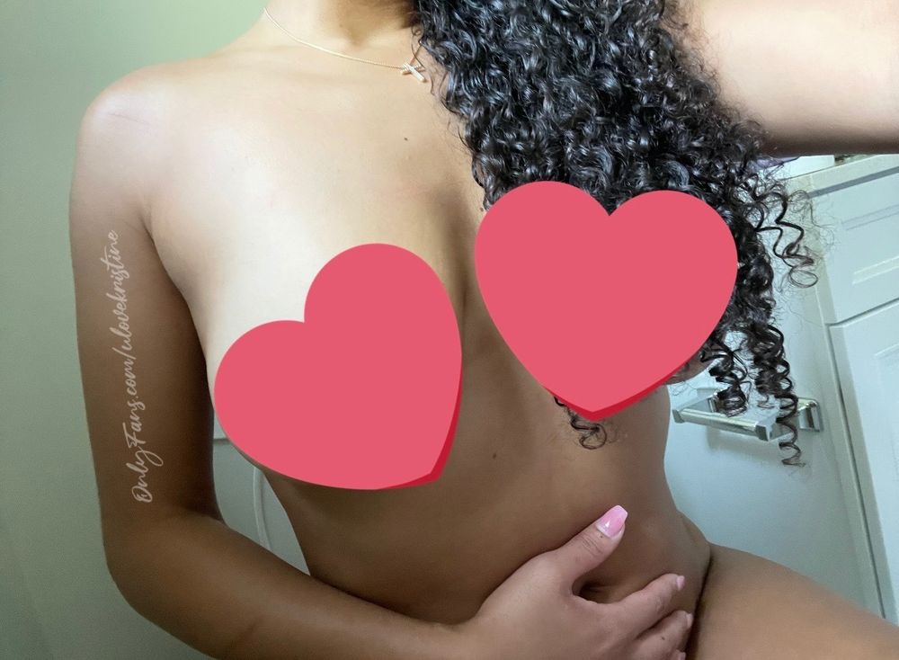 ulovekristine OnlyFans showing ebony