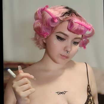 nude urdressupdoll showing slut selfie