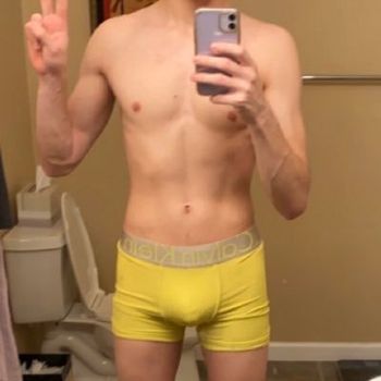 nude vanitytwink showing latina selfie