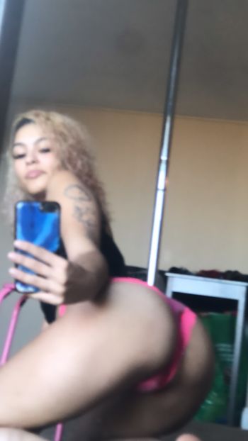 nude victoriaszn doing latina selfie