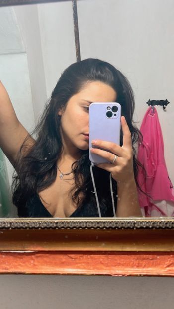 nude violetare8 doing latina