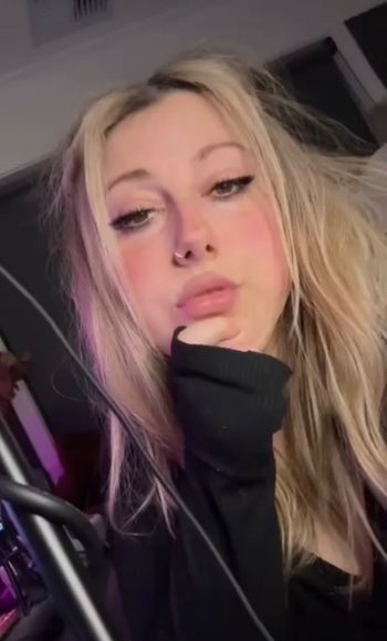 nude violettastorm doing white