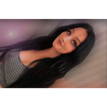 nude vthugnastyxo showing custom content