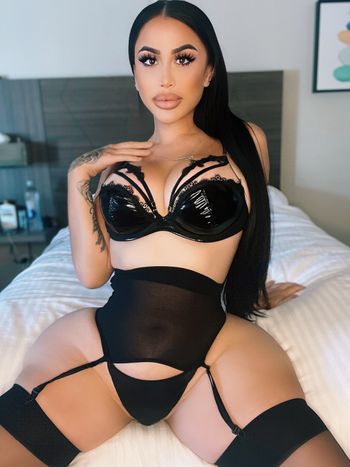 nude wettpuxxy69 doing latina