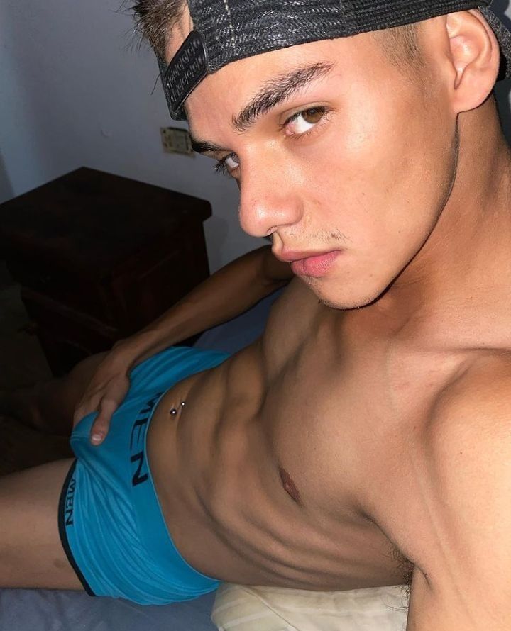 willian.martinez OnlyFans leaking 18 or 19