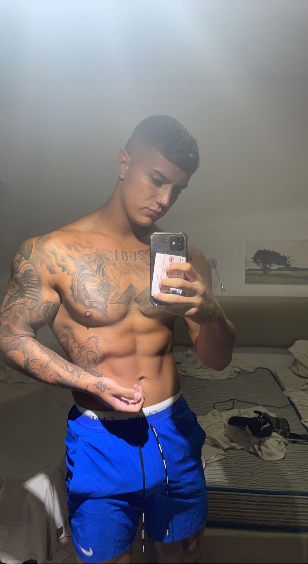 willst19 OnlyFans posting male