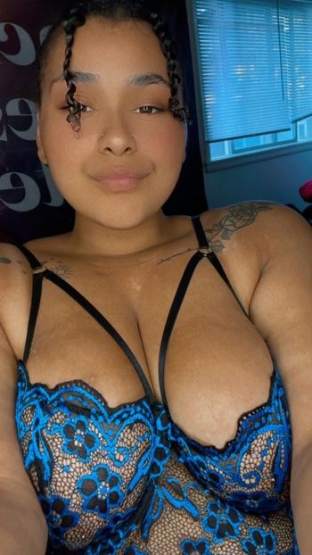 nude wynterbaybe showing bbw selfie