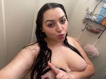 nude xoannxoxo latina selfie