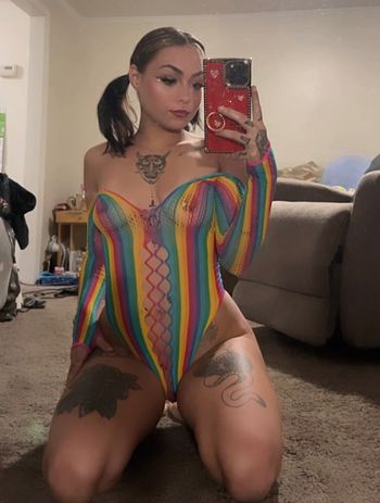 nude xobabychelle posting united states selfie