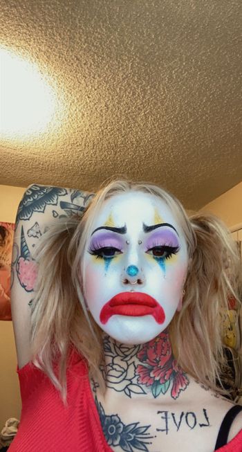 xxclownfacexx OnlyFans custom content