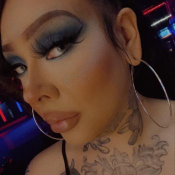 nude xxxgorewhore showing trans selfie