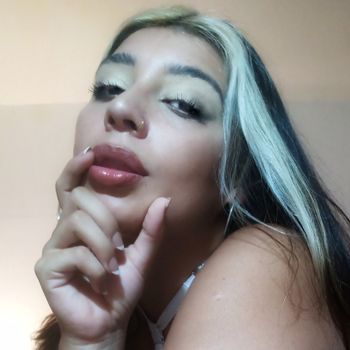 nude xxxsiaomixxx posting latina selfie