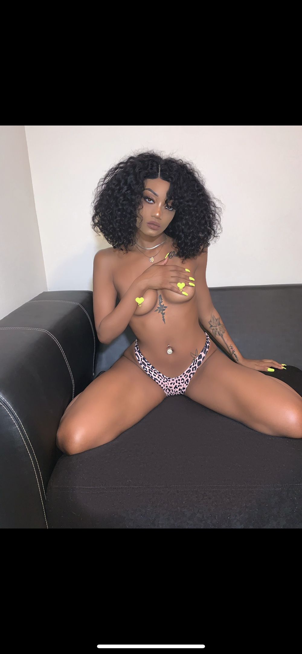 nude yayadavis latina