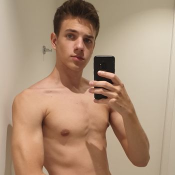 nude youngaussieboy98 posting cumplay