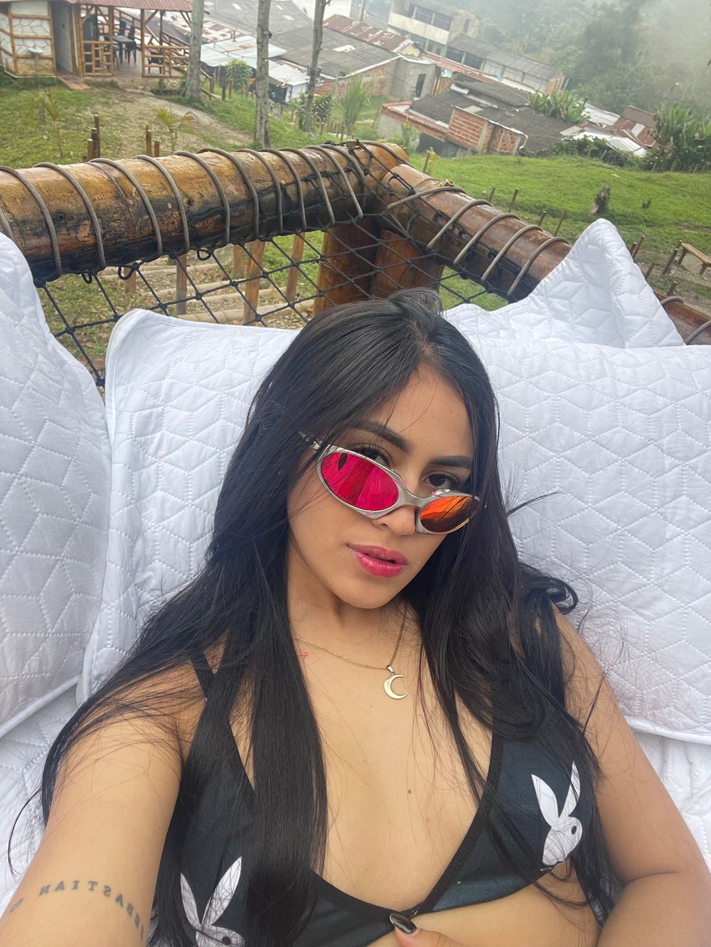 yuli1818 OnlyFans doing latina