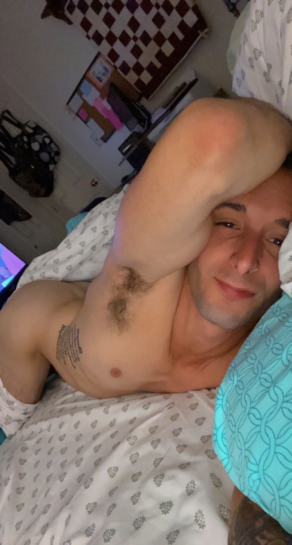 zachkuhns69 OnlyFans male