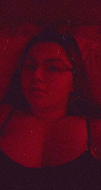 nude zaraxangels posting latina selfie