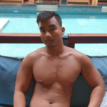 nude zenkithaixlatin doing thailand selfie