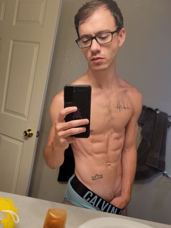 nude ztaylorxxx California selfie